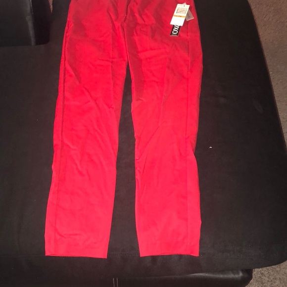 Red pants - Picture 2 of 4